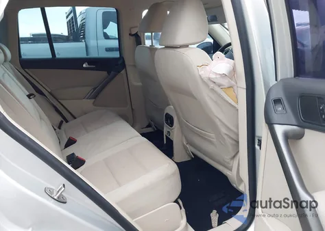 2009 Volkswagen Tiguan S/Se/Sel from USA, damaged, VIN WVGAV75N59W500695